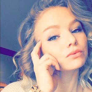 Meet your Posher, Jackie